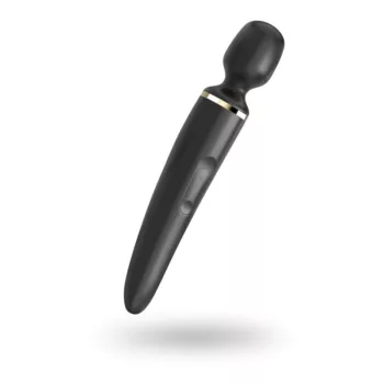 Satisfyer Wand-er vibrator, krachtige wand massager met een grote, flexibele kop voor gerichte stimulatie en volledige lichaamsmassages. Uitgerust met meerdere vibratiestanden en intensiteiten voor een veelzijdige ervaring, gemaakt van zacht, lichaamsveilig siliconenmateriaal voor comfortabel gebruik. Oplaadbaar en waterdicht, ideaal voor zowel solo- als partnerspel, perfect voor diepe ontspanning en krachtige stimulatie.